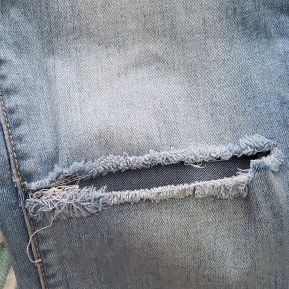 Ripped Jeans bundle 💖🙈 - Picture 9 of 10